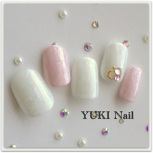 2カラーのシンプルネイル ネイルチップ(つけ爪) yuki-nail 2カラーのシンプルネイル ネイルチップ(つけ爪) yuki-nail