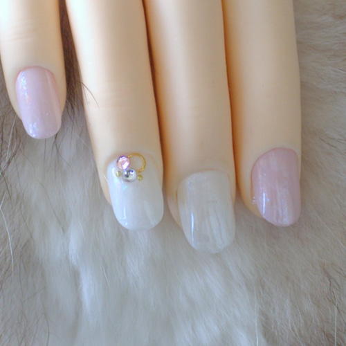 2カラーのシンプルネイル ネイルチップ(つけ爪) yuki-nail 2カラーのシンプルネイル ネイルチップ(つけ爪) yuki-nail