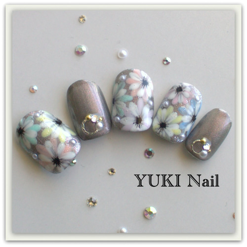 華やかフラワーネイル ネイルチップ（つけ爪） yuki-nail 通販 7709720