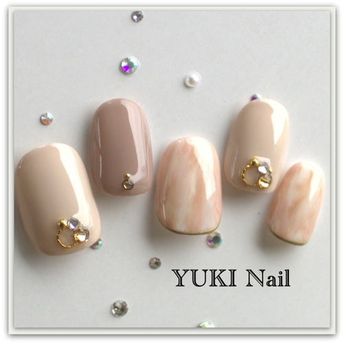 ベージュのマーブルネイル ネイルチップ（つけ爪） yuki-nail