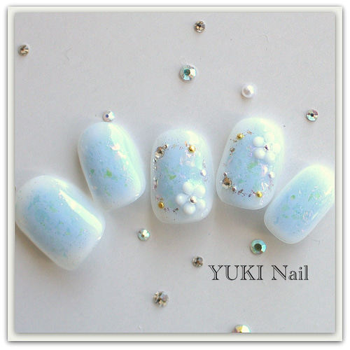 【オーダー専】 冬ネイル ネイルチップ ブルー ラメ 水色 雪 ピクシー グラデ オーダー専】 冬ネイル ネイルチップ ブルー ラメ 水色 雪 ピクシー