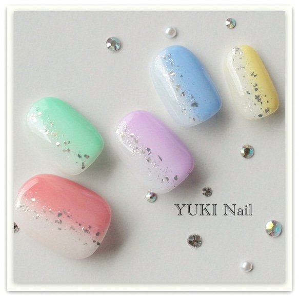 5色のカラフルネイル ネイルチップ（つけ爪） yuki-nail 通販