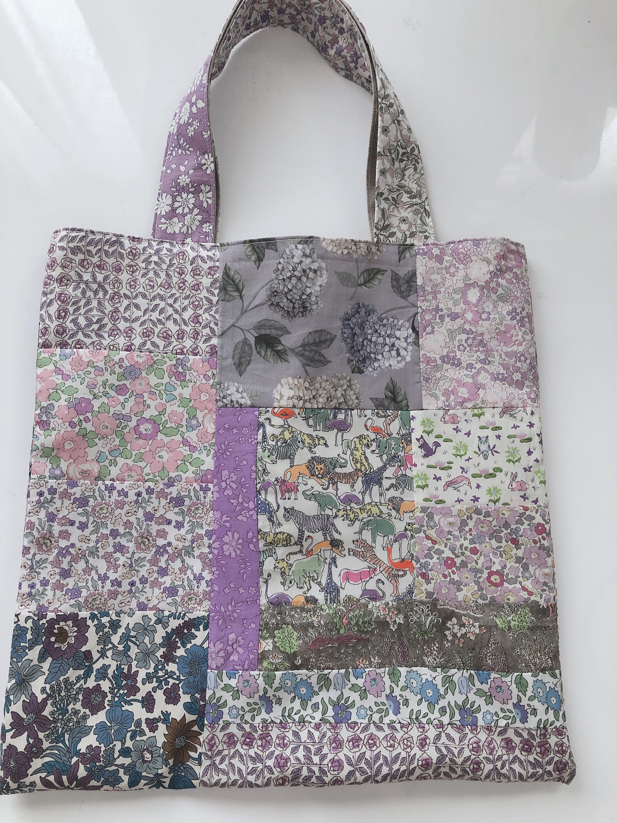 ◆matibari◆リバティパッチワークのペタンコトート◆パープル系×リネン、ナチュラル