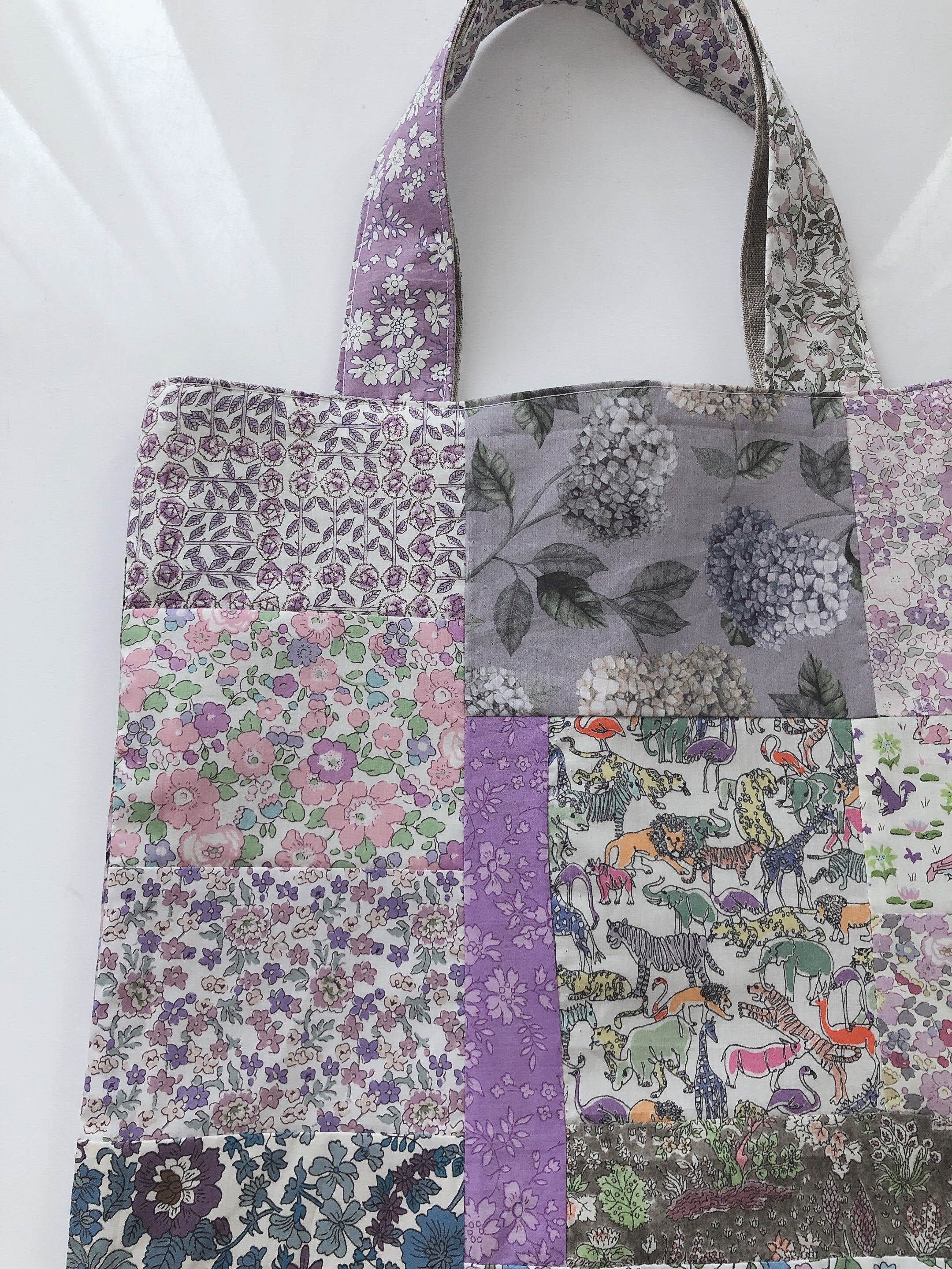 ◆matibari◆リバティパッチワークのペタンコトート◆パープル系×リネン、ナチュラル