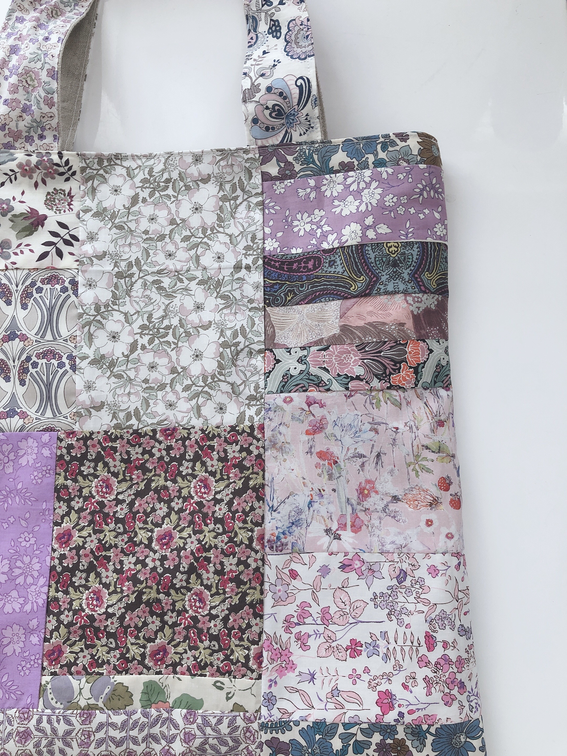 ◆matibari◆リバティパッチワークのペタンコトート◆パープル系×リネン、ナチュラル