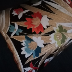 ★★★限定1個★★★小花模様　着物の帯で作ったクッションカバー 2枚目の画像