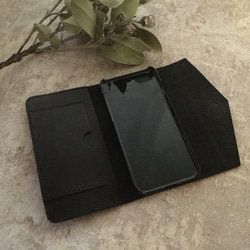 《受注製作》iPhone/andloid 手帳型ケースenvelope『牛毛皮スポット柄 ブラック×シルバー』 3枚目の画像