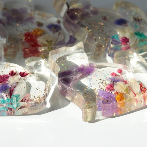 キーホルダー ドライフラワー ネコ レジン 携帯ストラップ Raven Rose