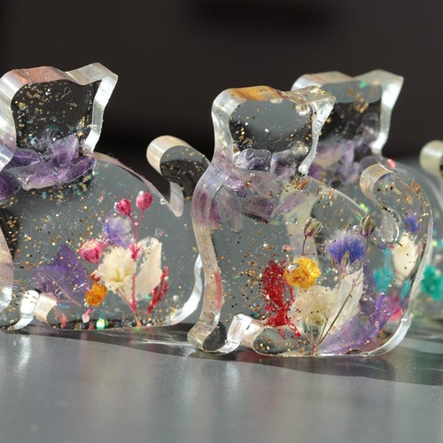 キーホルダー ドライフラワー ネコ レジン 携帯ストラップ Raven Rose