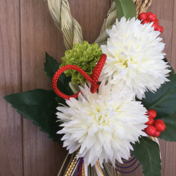 《新作》お正月しめ飾り(菊と南天) 3枚目の画像