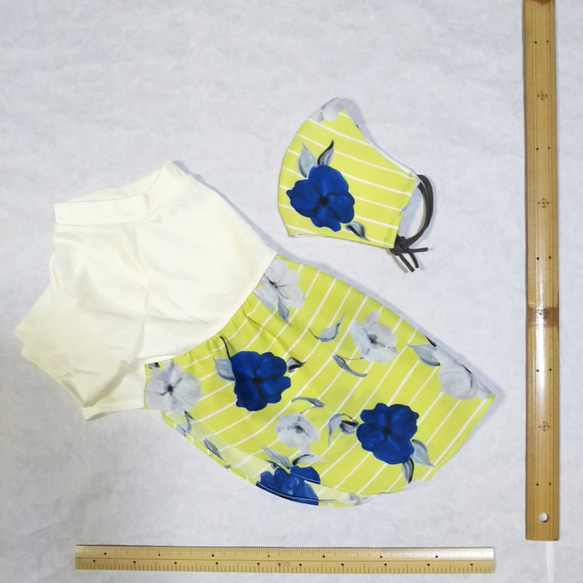 ソフトガーゼプリント生地犬服とお揃いのレディース用インナーシャツ・グローブ付きプルオーバー 5枚目の画像