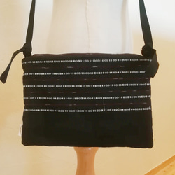 【ラオス】　モン族　ポシェット　アジアン　民族柄　  織物　ショルダー　バッグ　ミニバッグ 2枚目の画像