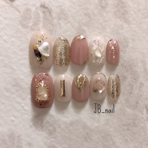 019】成人式ネイル/くすみピンク/ゴールド/ブライダルネイル/前