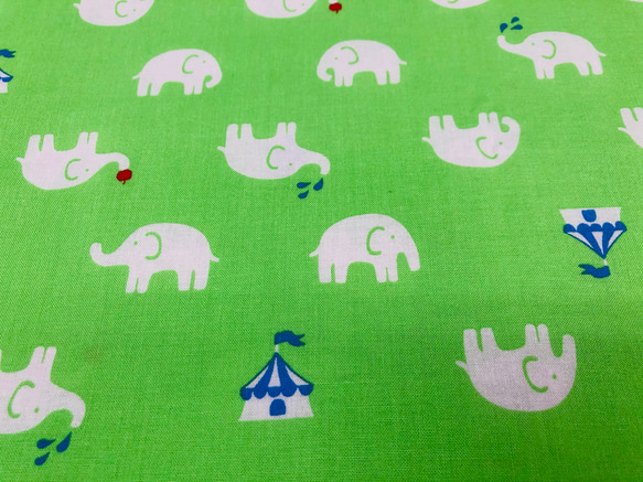 大きな巾着袋　縦50ｃｍ横50ｃｍ　ゾウ柄グリーン 2枚目の画像