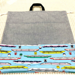 大きな巾着袋　縦45ｃｍ　横45ｃｍ　取っ手付き 新幹線柄 1枚目の画像
