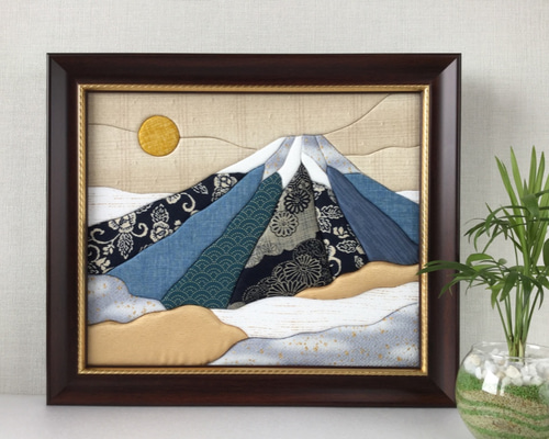 きめこみパッチワーク】 藍の富士山 タペストリー・壁掛け Little by