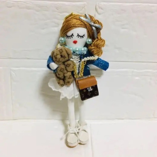 ハンドメイド❋ドールチャーム ＆くまチャーム❋バッグチャーム お人形 バッグチャーム 人形 ドール チャーム キーホルダー バッグ