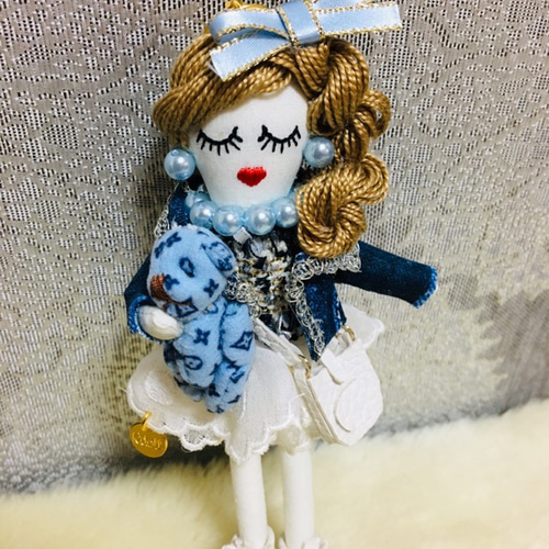 再値下げ‼️未使用❣️アルベロベロ ぶたちゃん豪華刺繍 チュニック 再値下げ‼️未使用❣️アルベロベロ ぶたちゃん豪華刺繍