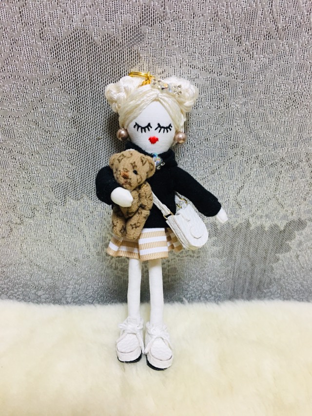 ドールチャーム　バッグチャーム　ハンドメイド　人形 ハンドメイド ドールチャーム バッグチャーム お人形新 デザイン