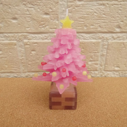 ピンクなクリスマスツリーのキャンドル 1枚目の画像