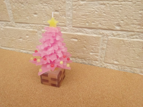 ピンクなクリスマスツリーのキャンドル 5枚目の画像
