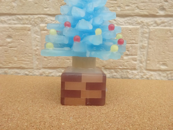ブルーなクリスマスツリーのキャンドル 4枚目の画像