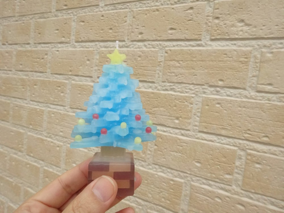 ブルーなクリスマスツリーのキャンドル 6枚目の画像