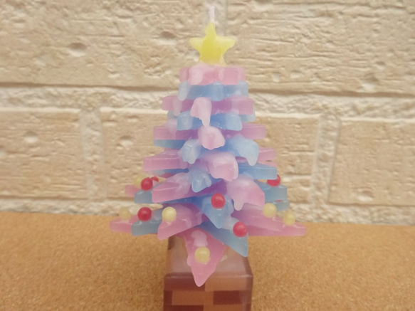 ピンク＆ブルーなクリスマスツリーのキャンドル 3枚目の画像