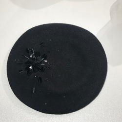 お花刺繍のウールベレー帽　Black x Black 3枚目の画像