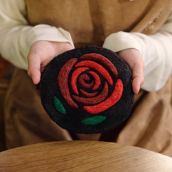 愛人的紅玫瑰 雙面圖案 羊毛氈零錢包 第1張的照片