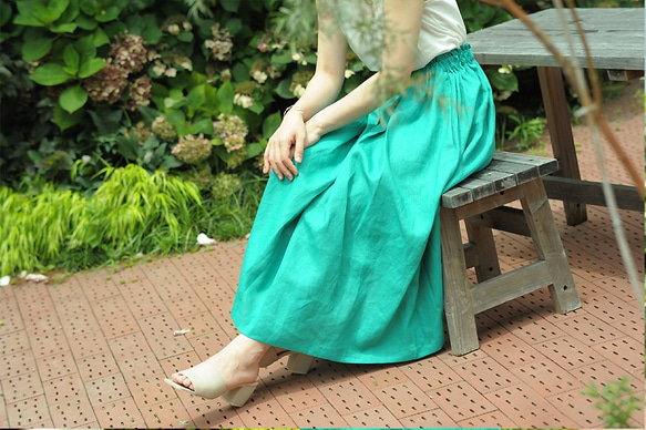 リネンギャザースカート（ユーカリ）／ふんわり、たっぷり、きれいなギャザースカート 1枚目の画像