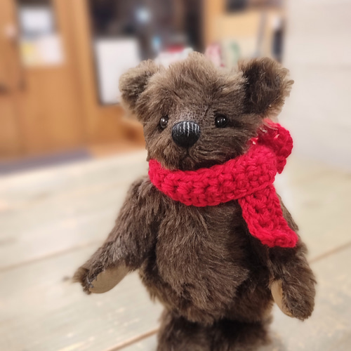 テディベア 赤いマフラー ダークブラウン 24cm くまのぬいぐるみ クマ