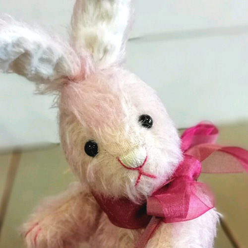 ハンドメイド　テディラビット　テディベア　モヘア ピンクのうさぎ☆毛先が濃いピンクに染まったモヘア 20cm テディ