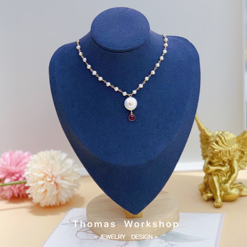 バロックパールとルビーのシルバー手作りペンダント。