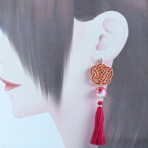 平梅結びの水引ピアス～赤～ ピアス（その他） mojopu-village 通販