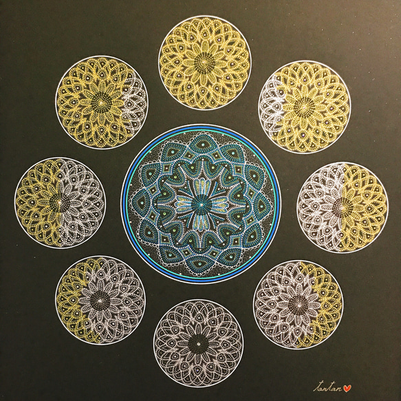 月の満ち欠け（原画） 絵画 tan tan tan 通販 7982298｜Creema(クリーマ)