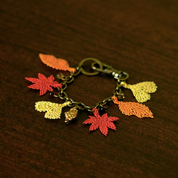 【イーネオヤキット】秋の彩りバックチャーム(金具:金) 1枚目の画像