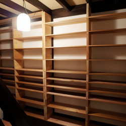 積み板の棚 /STACKED TIMBER SHELF 10枚目の画像