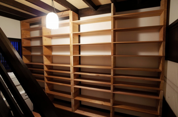積み板の棚 /STACKED TIMBER SHELF 10枚目の画像