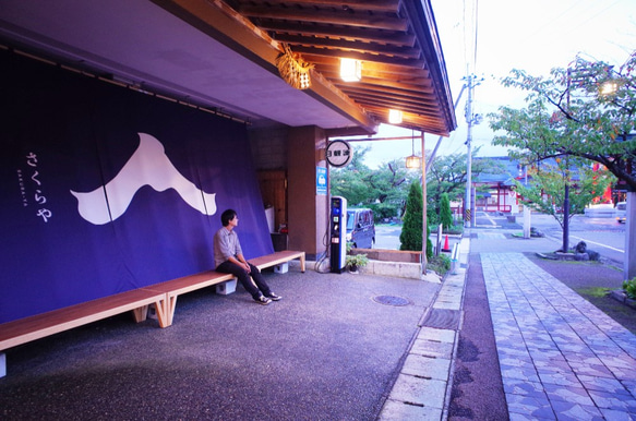 三角脚のベンチ /ANGLE BRACE BENCH 8枚目の画像