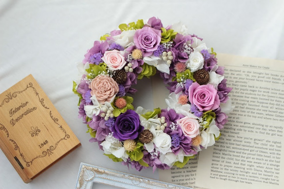 ☆ギフトに☆ 受注生産品 20cmプリザーブドフラワーリース パープル