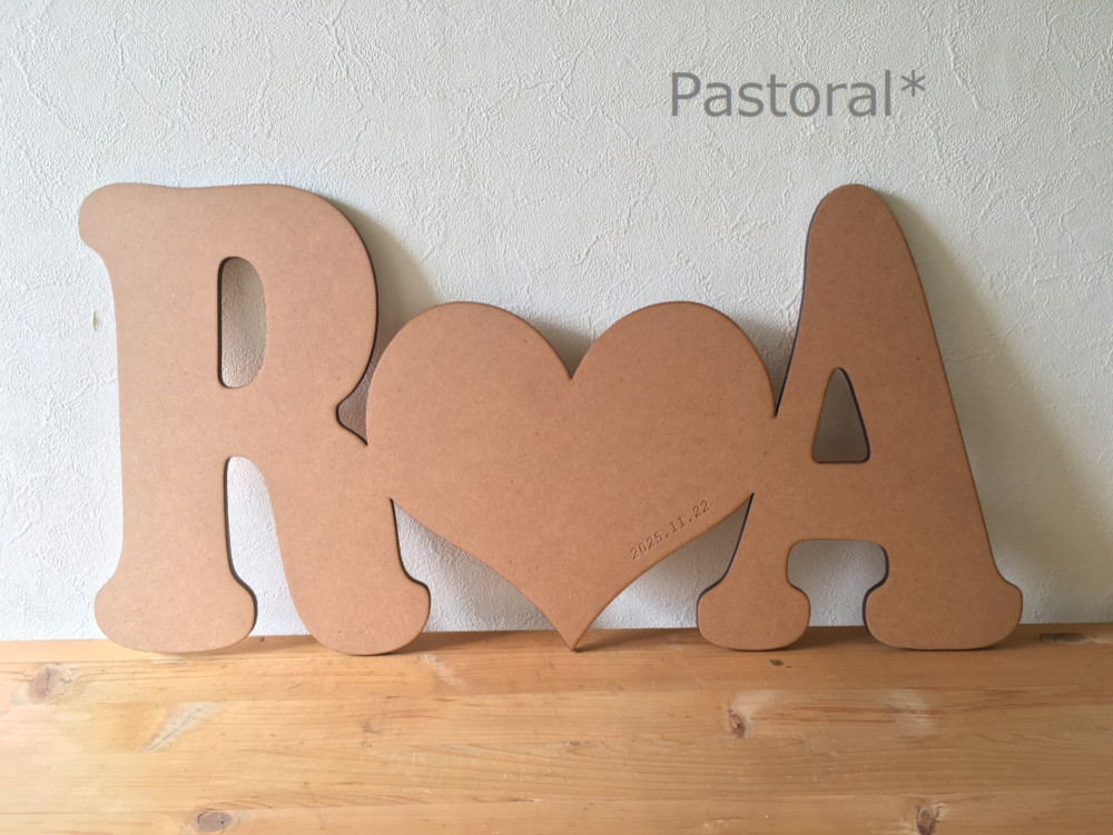 ＊寄せ書き＊　イニシャルボード