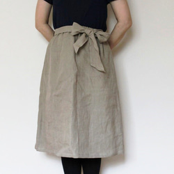 手染めリネン　リボンベルトのギャザースカート（ヌガー） 1枚目の画像