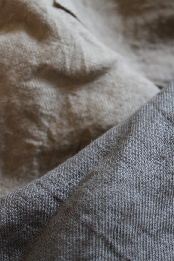 手染めリネン　リボンベルトのギャザースカート（ヌガー） 5枚目の画像