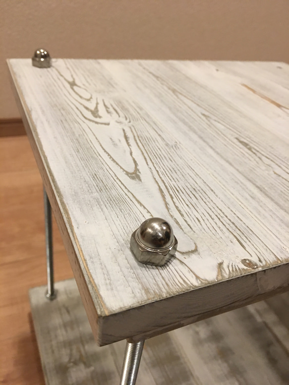 サイドテーブル ローテーブル シャビー 白 ホワイト オーダー コンセント付き 3枚目の画像