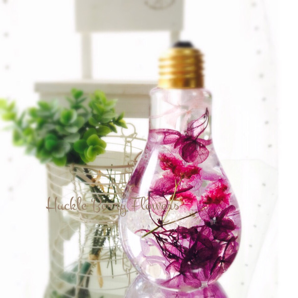 【初夏の色】紫の雫 フラワーボトル ハーバリウムLsize 1枚目の画像