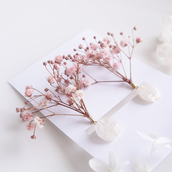 【受注制作】Everpink Sakura. 本物のお花　桜の花びらとかすみ草のピンクブーケイヤリング　ソメイヨシノ 9枚目の画像