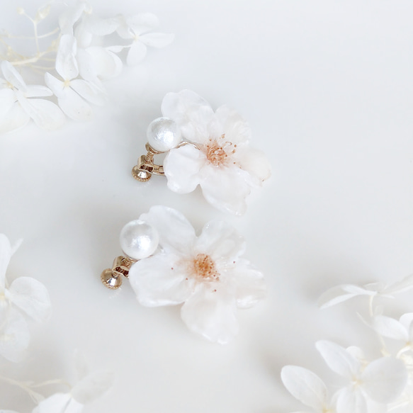 【受注制作】Everpink Sakura. 本物のお花　桜とコットンパールのイヤリング　プリザーブドフラワー 4枚目の画像