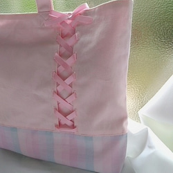 *女の子*編み上げリボンのパステルチェック　レッスンバッグ　絵本袋　習い事バッグ～ピンク～　 4枚目の画像