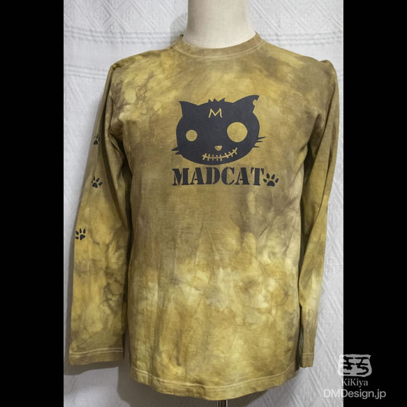 (L)手染め+プリント一点もの MADCAT黒猫長袖Tシャツ「黄茶」（1-336） 1枚目の画像